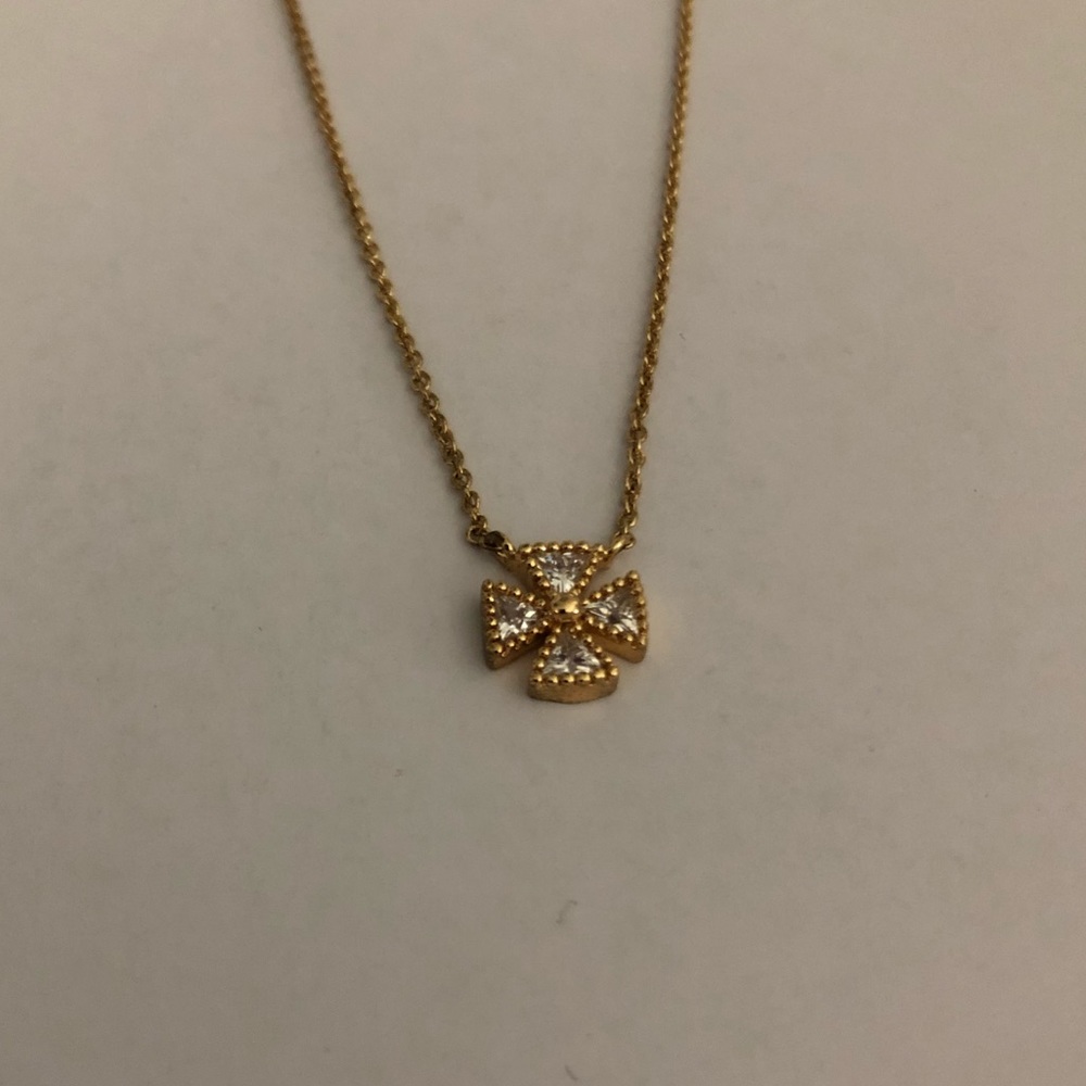 Charming Charlie 4 Leaf Clover Pendant Necklace